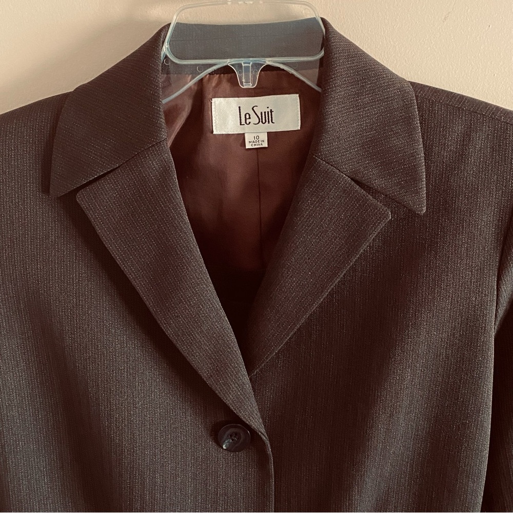 Le Suit Women’s Brown Classic 2 Piece Pant Suit Size 10 Professional Office